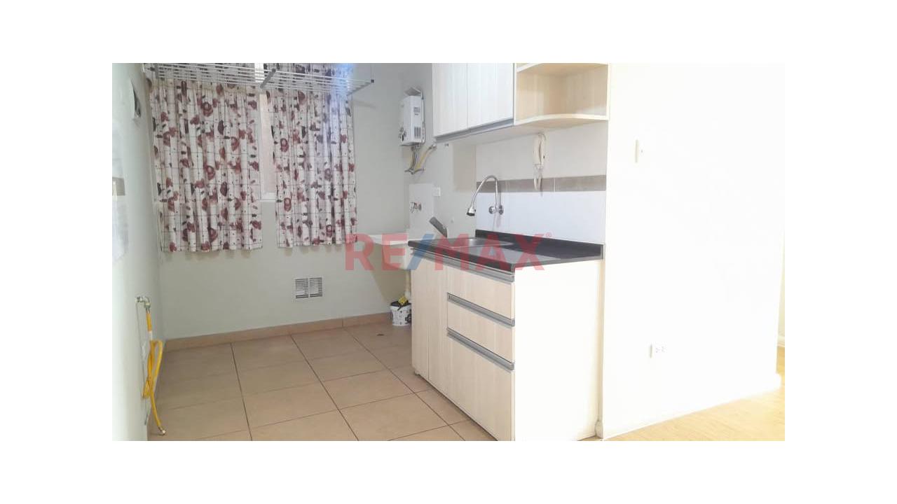 Alquiler De Departamento En Comas I Cond Torres Las Praderas (Av. Micaela Bastidas)I 3 Habitaciones — foto 3