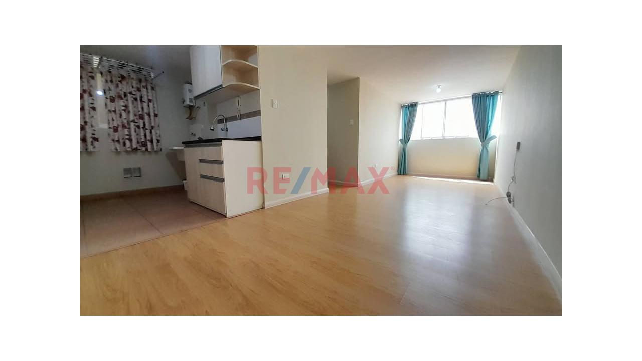 Alquiler De Departamento En Comas I Cond Torres Las Praderas (Av. Micaela Bastidas)I 3 Habitaciones