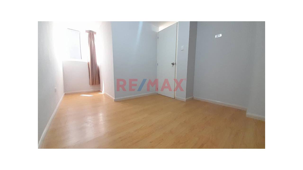 Alquiler De Departamento En Comas I Cond Torres Las Praderas (Av. Micaela Bastidas)I 3 Habitaciones — foto 6