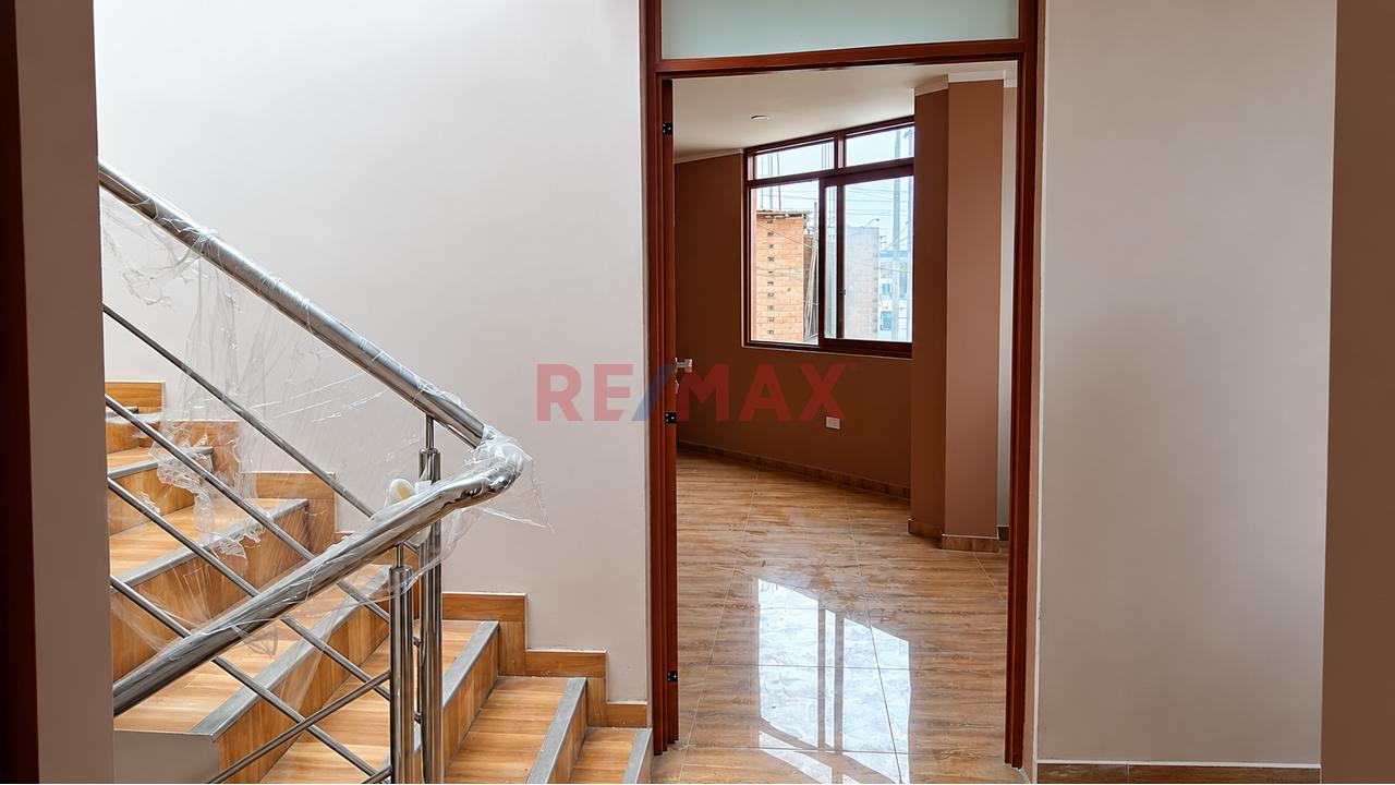 Se Alquila Moderno Departamento De Estreno En Excelente Ubicación — foto 5