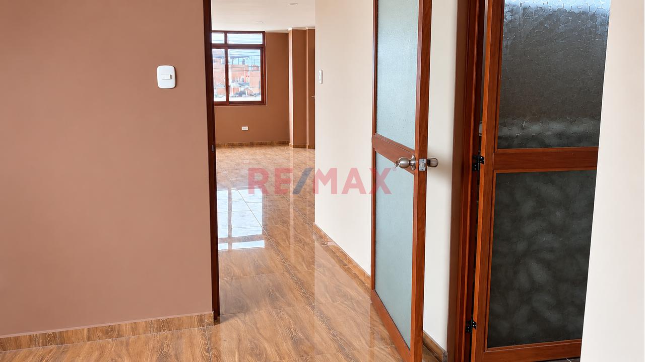 Se Alquila Moderno Departamento De Estreno En Excelente Ubicación — foto 4