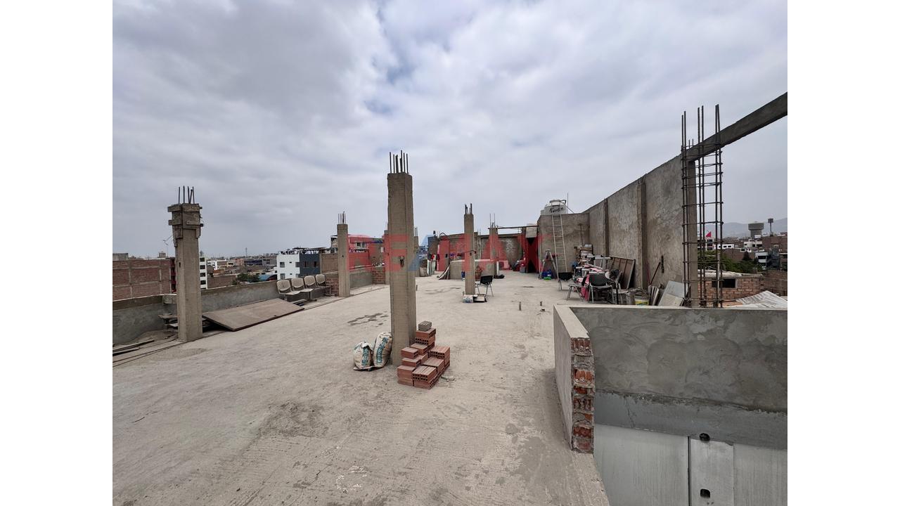 🏢 **Local Comercial En Venta – Comas** - 12