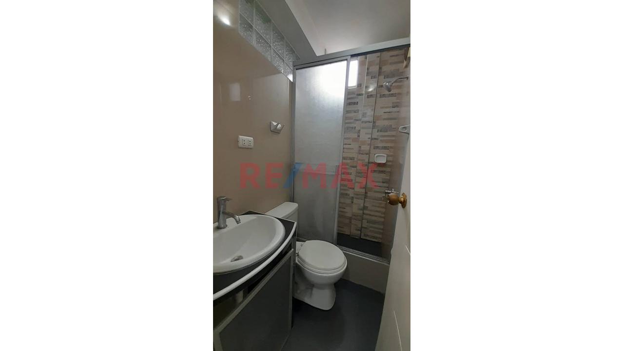 Departamento En Alquiler I Av. Los Dominicos Smp I 3 Habitaciones A 1/2 Av. Santa Rosa — foto 9