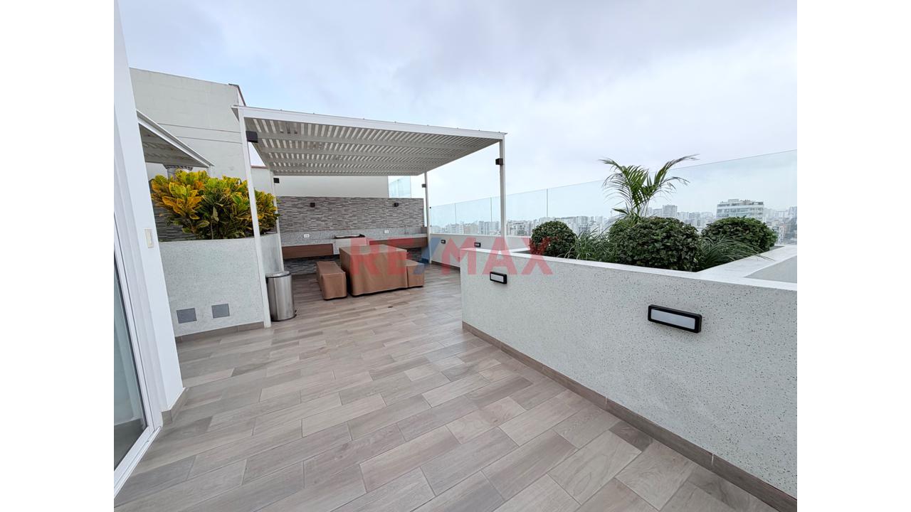 Vendo Departamento Amoblado - Estreno - Lince, Colindante San Isidro - 17