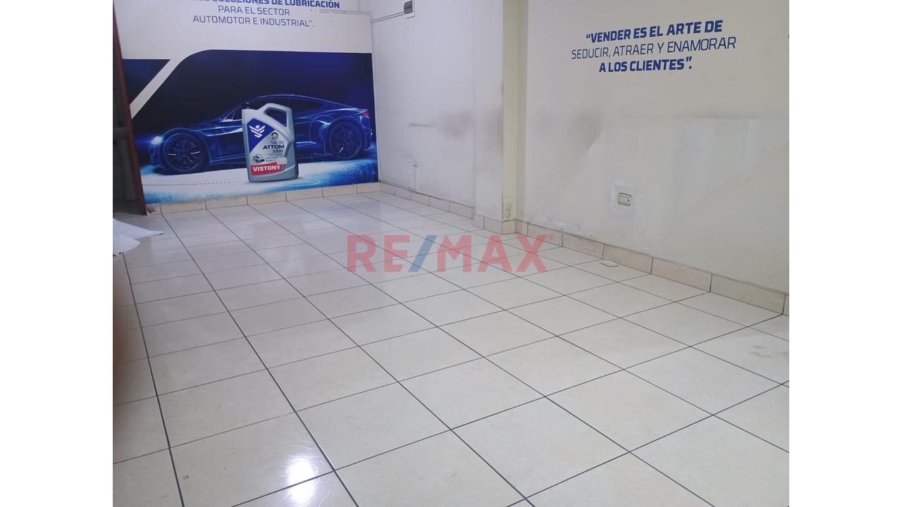Alquiler De Oficinas En Av. Las Palmeras - Los Olivos — foto 4