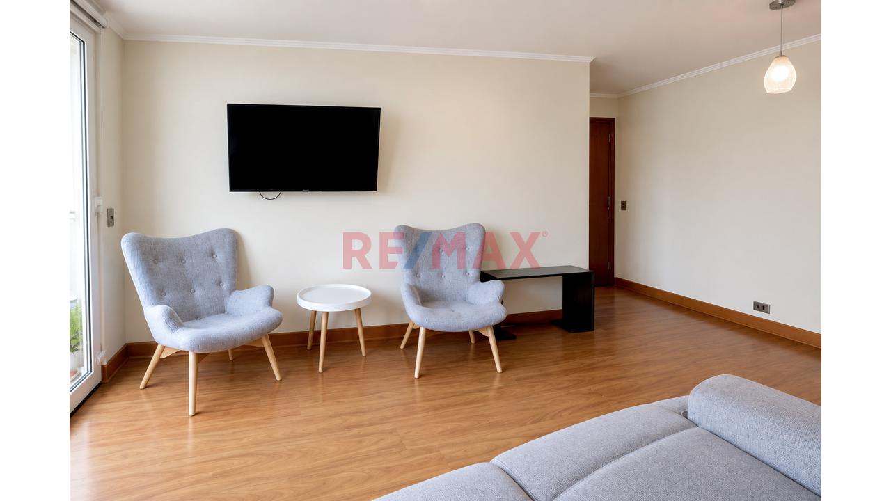 Alquilo Lindo Y Funcional Departamento Con Estacionamiento Con Excelente Ubicación Esquina Av. 28 De Julio Con Av. Reducto En Miraflores - 21