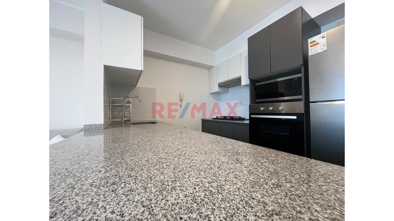 Alquiler De Departamento Semiamoblado | Piso 22 | 2 Dormitorios | Cerca Al Centro Financiero De San Isidro — foto 4