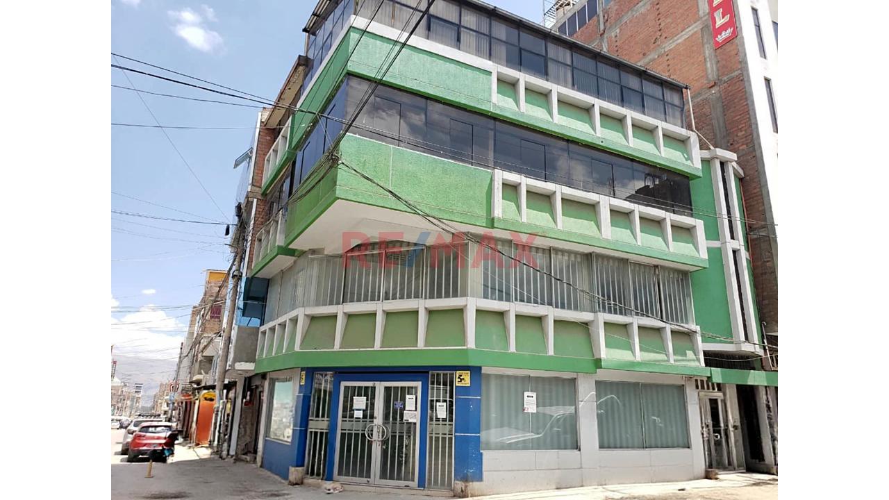 🏢 Se Alquila Local Comercial De 3 Pisos En Esquina | El Tambo — Una Ubicación Estratégica Para Empresas E Inversionistas - 4