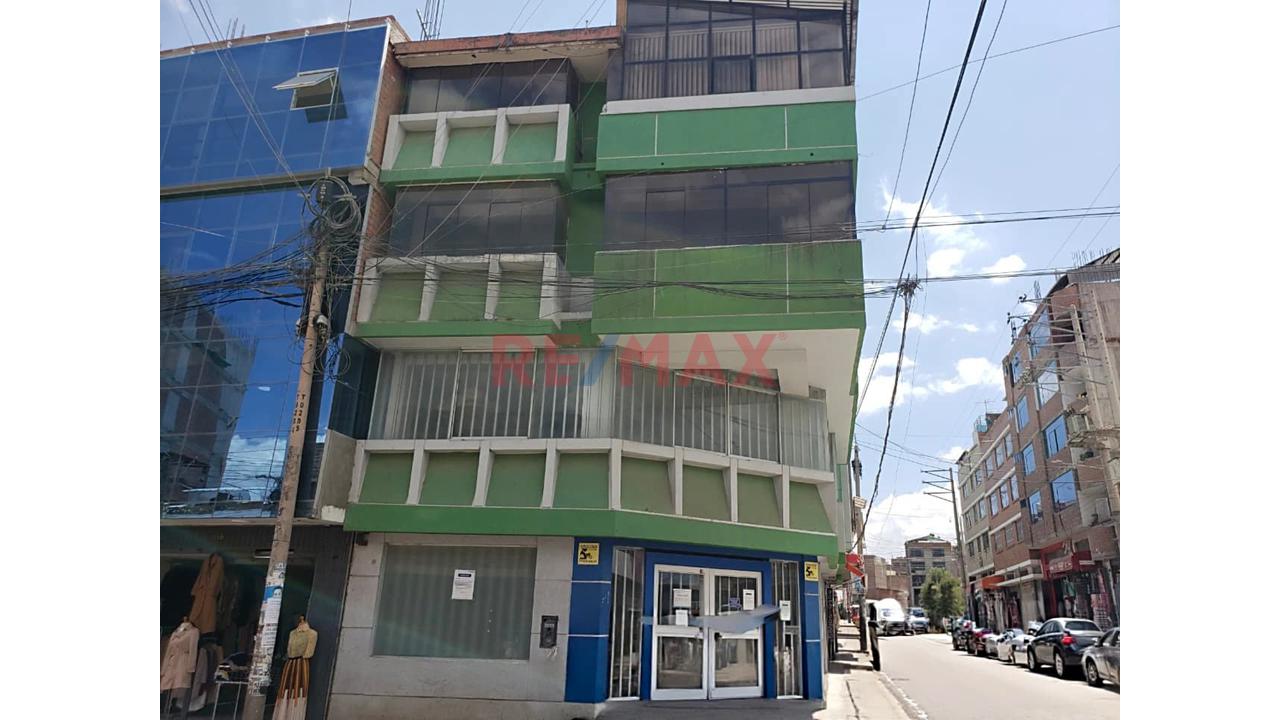 🏢 Se Alquila Local Comercial De 3 Pisos En Esquina | El Tambo — Una Ubicación Estratégica Para Empresas E Inversionistas - 2