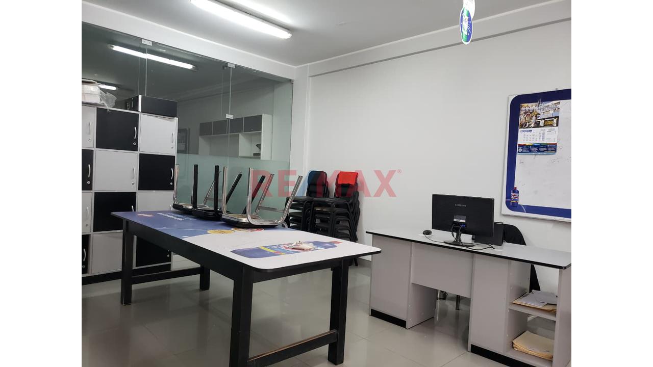 🏢✨ ¡Tu Empresa Merece Una Sede A La Altura De Su Crecimiento! ✨🏢 💼 Oficina Corporativa En Alquiler – 200 M² - 5