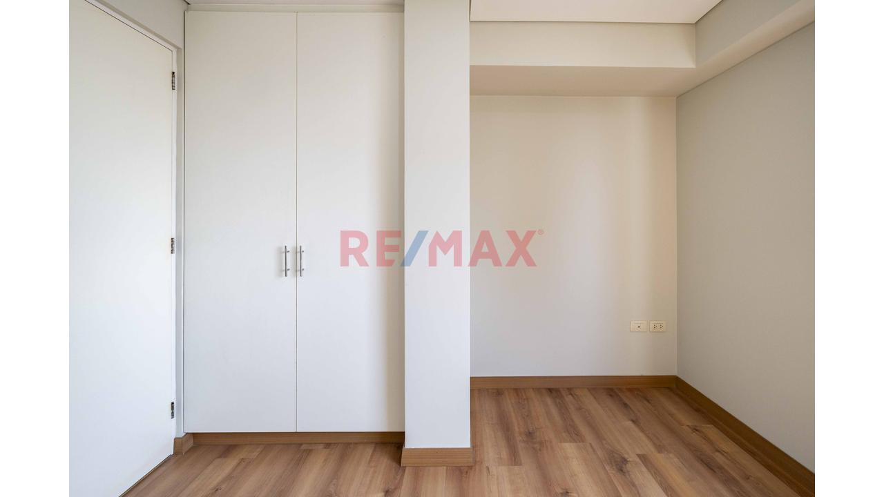 🚨 Departamento Alquiler 82 M² + 3 Dormitorios Límite Con San Isidro Por S/2,500! 🏡✨ — foto 12