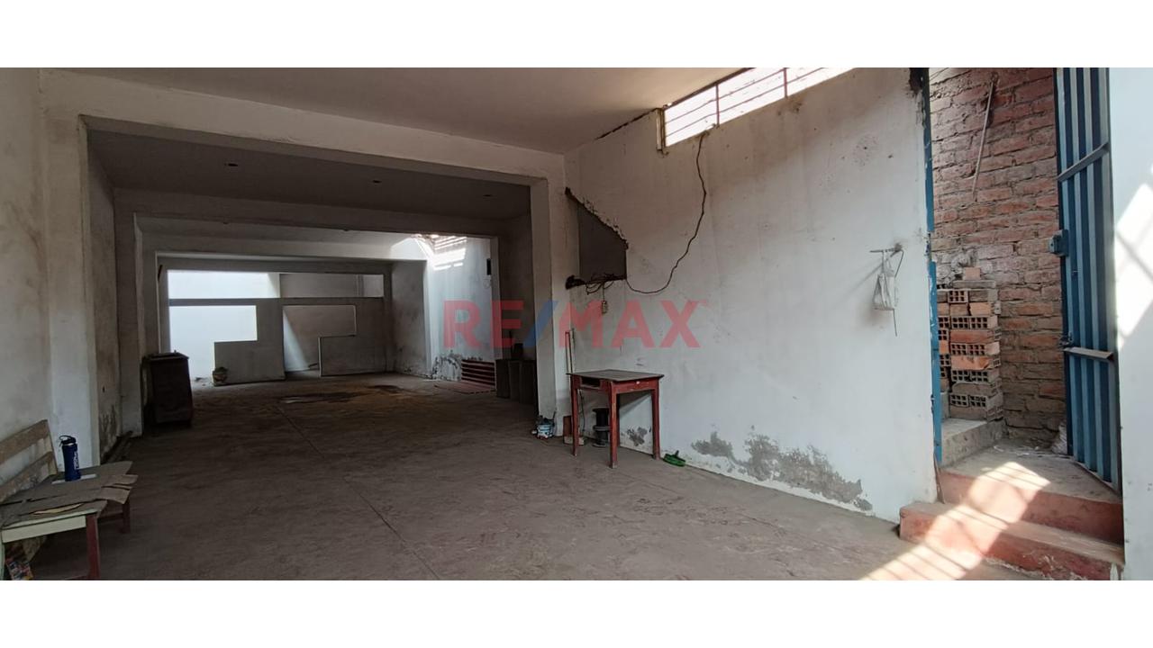 Terreno En Venta 120M2, Excelente Ubicación En Av. El Parral - Comas — foto 6