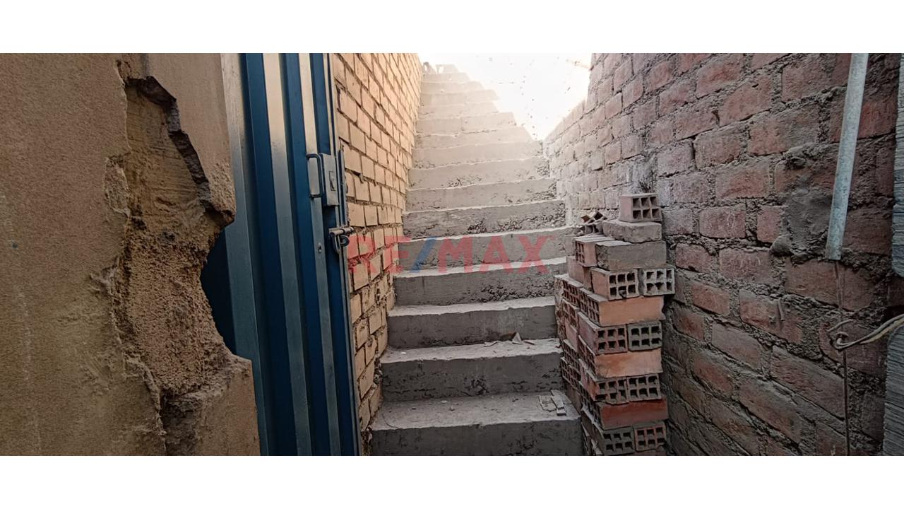 Terreno En Venta 120M2, Excelente Ubicación En Av. El Parral - Comas - 18