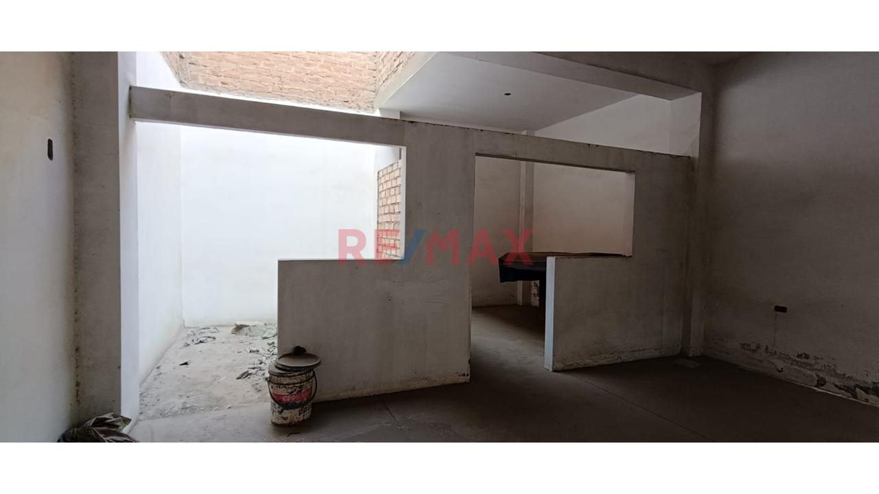 Terreno En Venta 120M2, Excelente Ubicación En Av. El Parral - Comas — foto 10