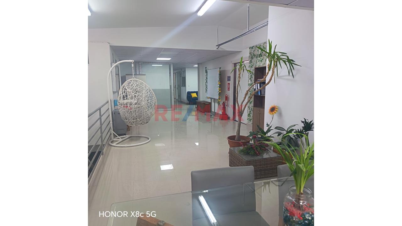 Alquilo Local Comercial- Almacén En Breña — foto 13