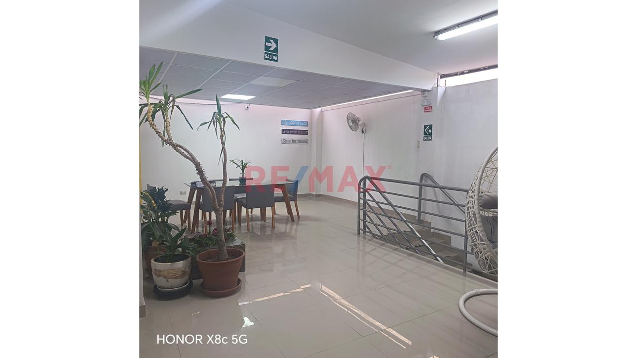 Alquilo Local Comercial- Almacén En Breña — foto 11