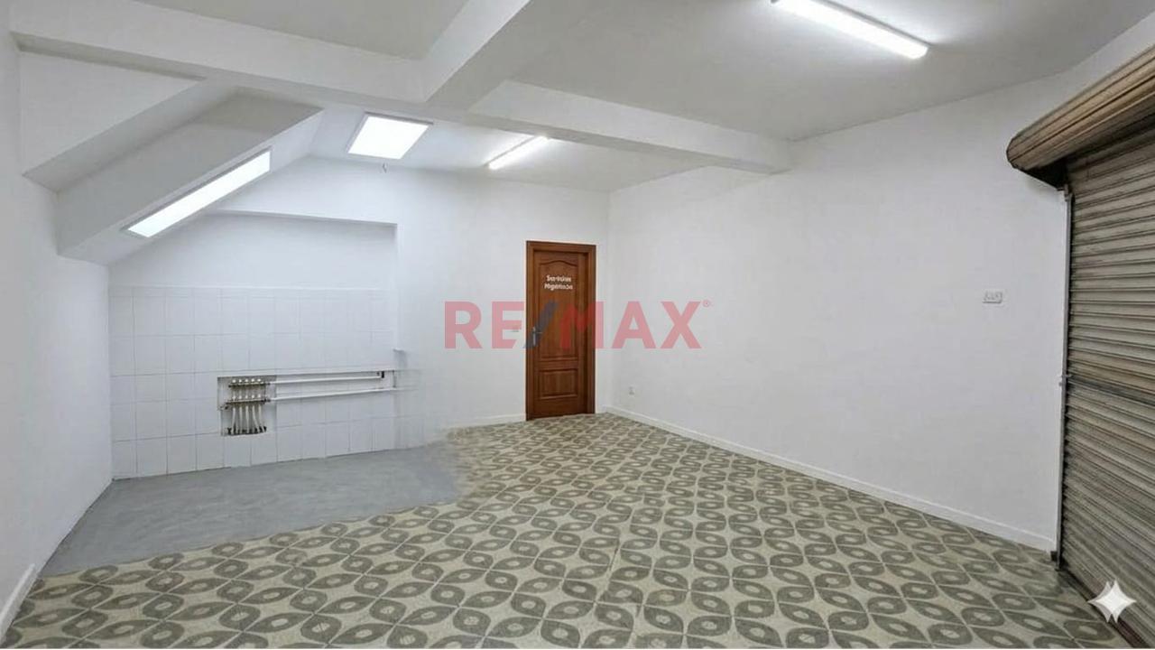 En Venta! Local Comercial En 1Er Piso Misma Esquina - Frente Al Aeropuerto - Callao - 3