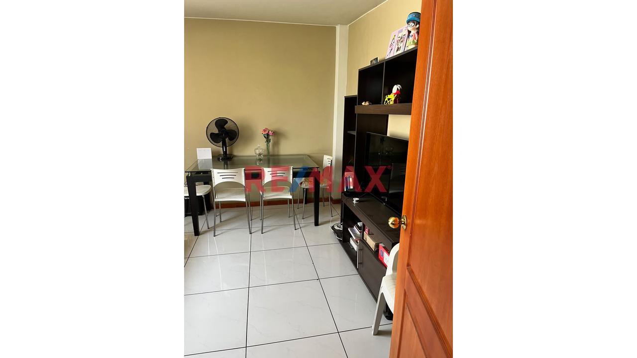 Duplex En Plena Av. Huarochirí | A Pasos Del Óvalo Huarochirí — foto 4