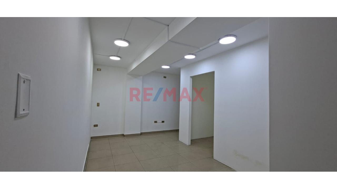 Se Alquila Local Comercial En Caminos Del Inca Surco Primer Piso — foto 4