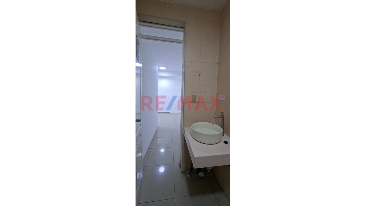 Se Alquila Local Comercial En Caminos Del Inca Surco Primer Piso — foto 12