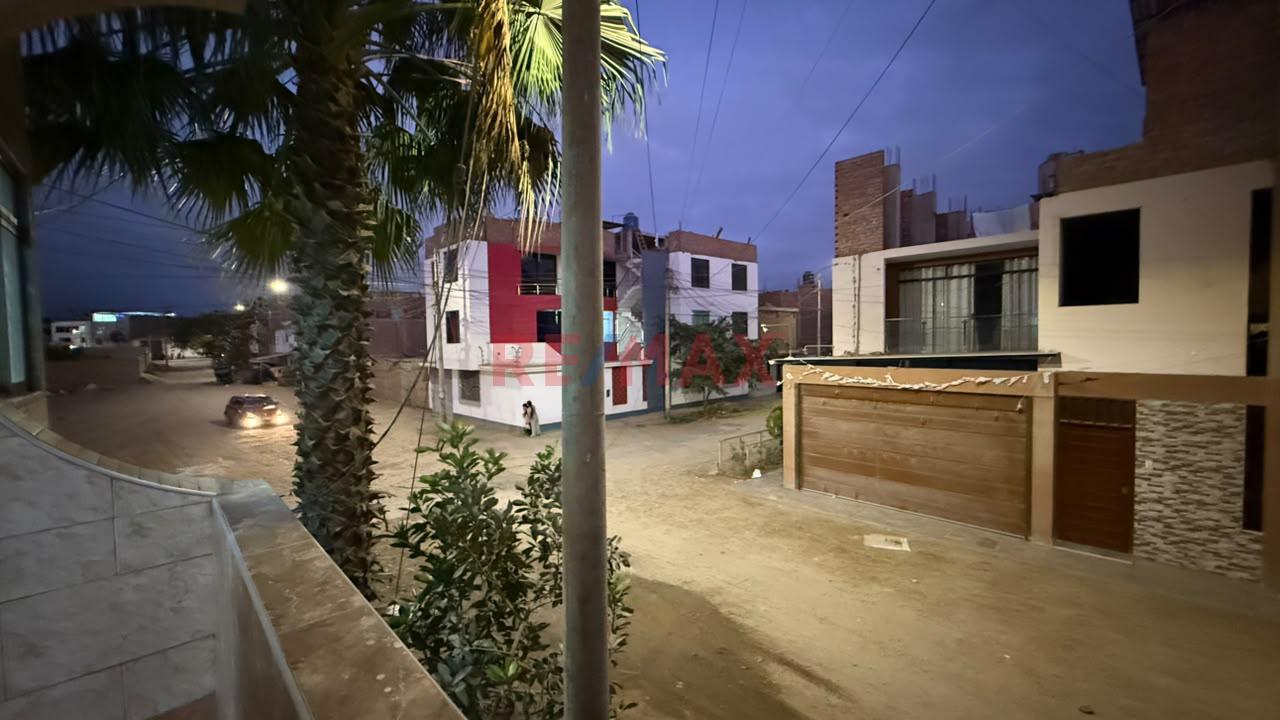 Casa Productiva De 4 Pisos + Terraza - Moche (Cerca A Urb. Villa De Contadores) — foto 15