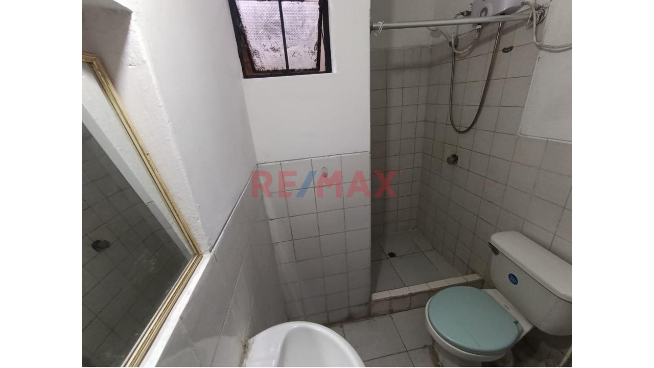 Departamento De Un Dormitorio En Alquiler, Av. Naciones Unidas Cerca A Totus. — foto 10