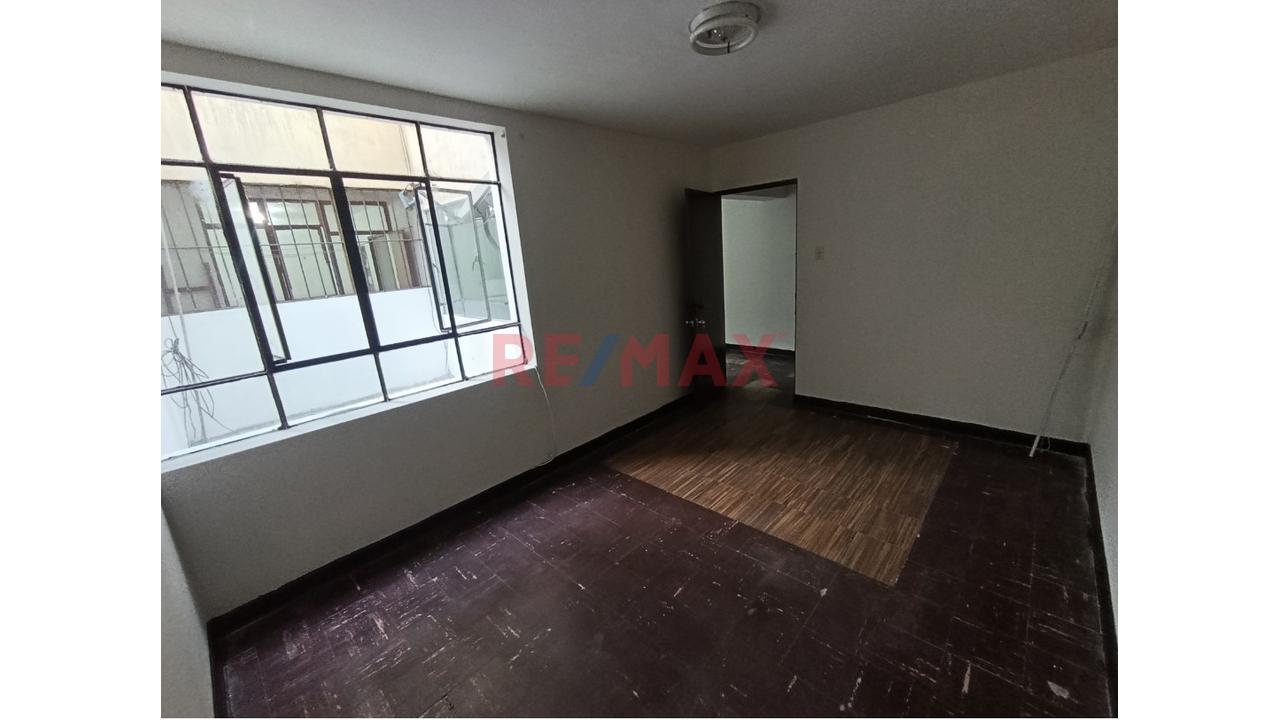 Departamento De Un Dormitorio En Alquiler, Av. Naciones Unidas Cerca A Totus. — foto 9