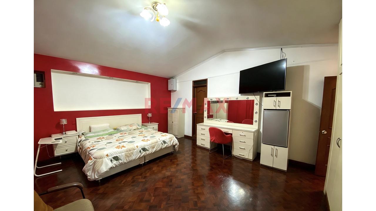 Casa De 2 Pisos Con Piscina + Terraza En Venta Urbanizacion Santa Victoria Chiclayo — foto 13