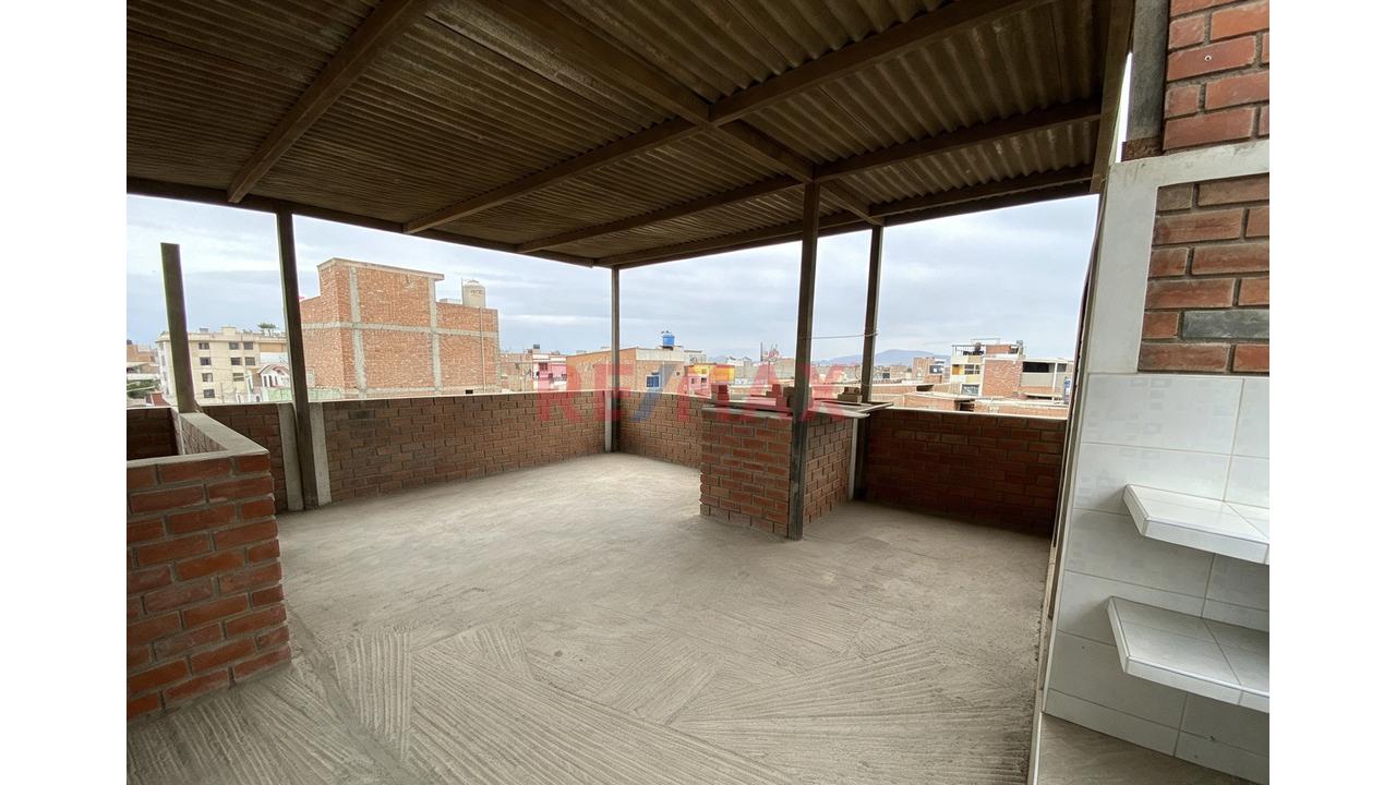 Casa En Venta Urbanizacion Jose Quiñonez Chiclayo - 21