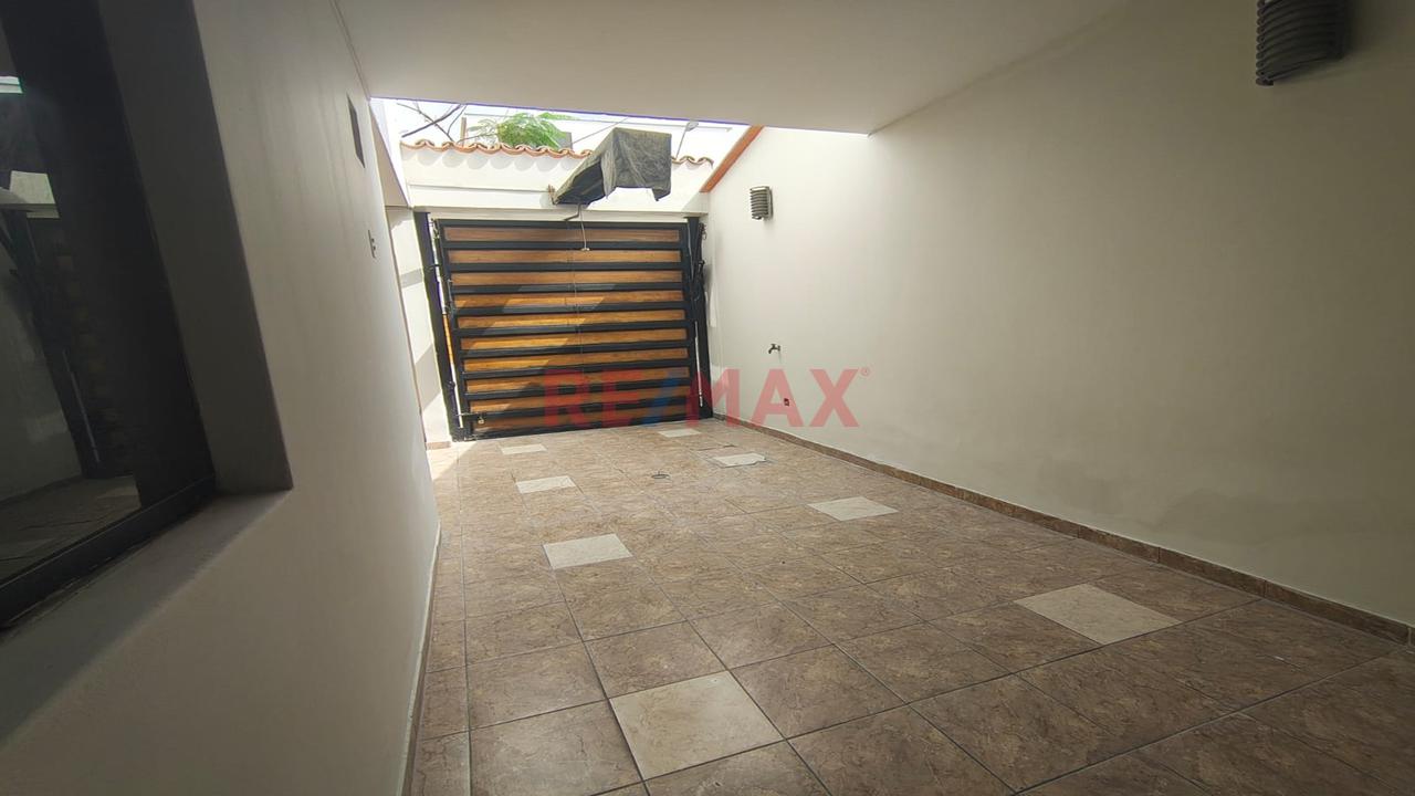 🏠 ¡Se Vende Casa Para Vivienda O Inversión En Urb. Amauta – San Juan De Miraflores! — foto 3