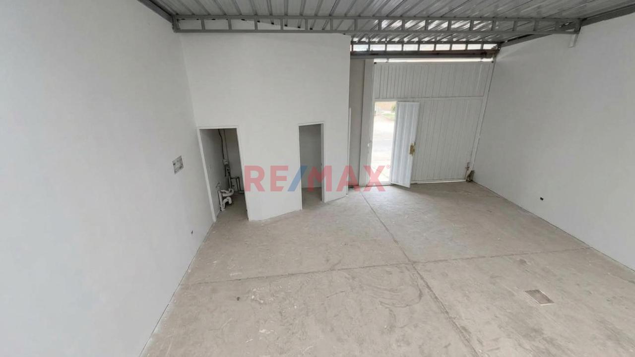 Local Comercial En Alquil Urbanización Los Parques Chiclayo - 6