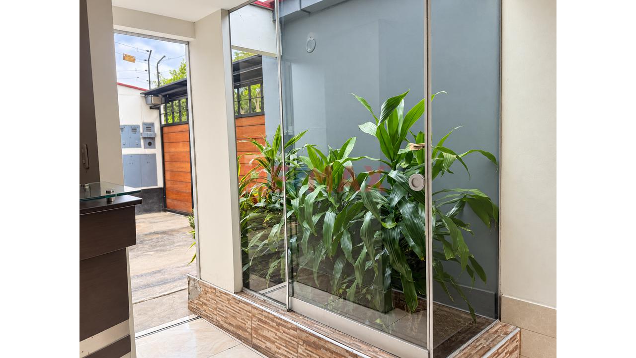 Alquiler Departamento 3 Dormitorios En Surco Limite Con Miraflores - 11