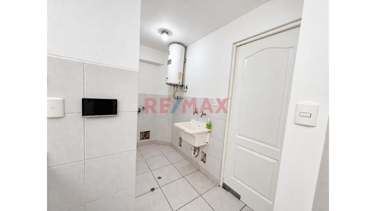 Alquiler Departamento 3 Dormitorios En Surco Limite Con Miraflores - 15