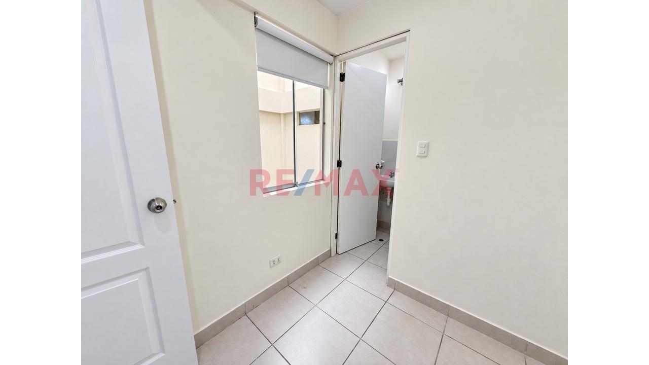 Alquiler Departamento 3 Dormitorios En Surco Limite Con Miraflores - 14
