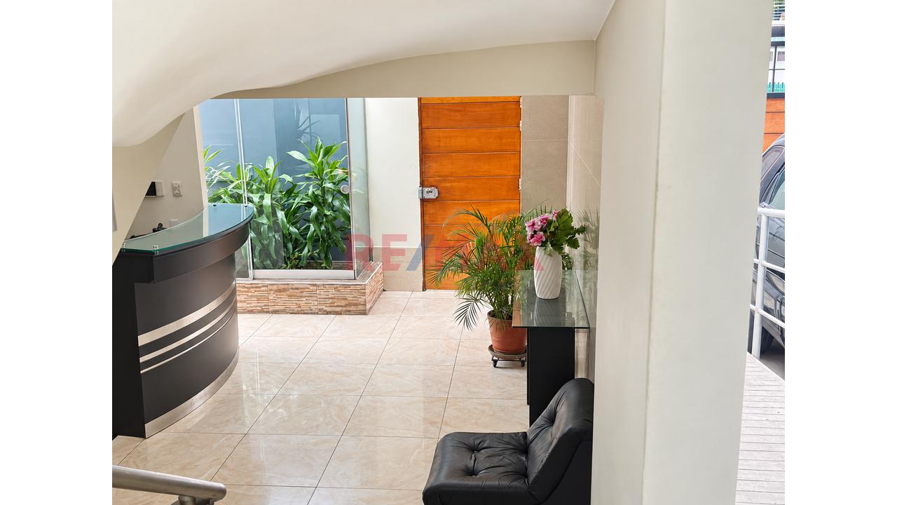 Alquiler Departamento 3 Dormitorios En Surco Limite Con Miraflores - 10