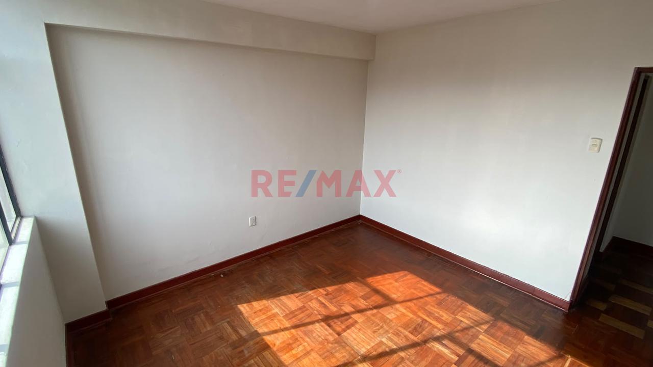 Venta De Departamento En Santa Beatriz - Lima — foto 7