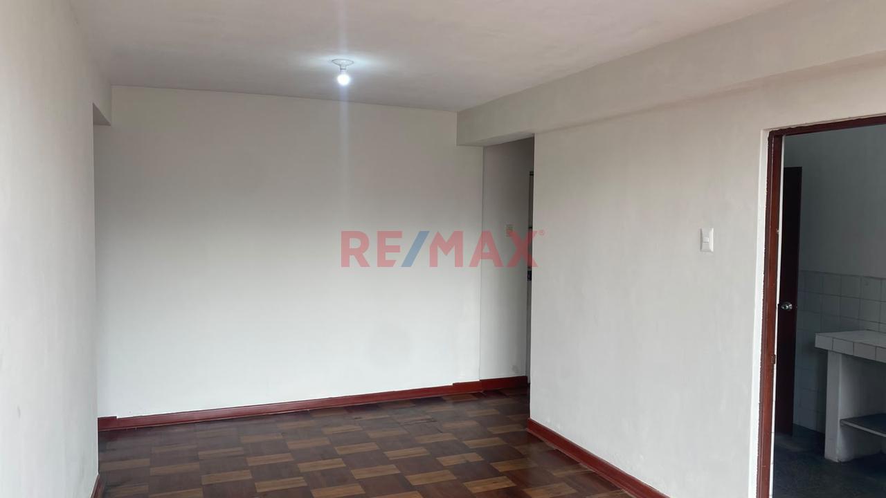 Venta De Departamento En Santa Beatriz - Lima — foto 3
