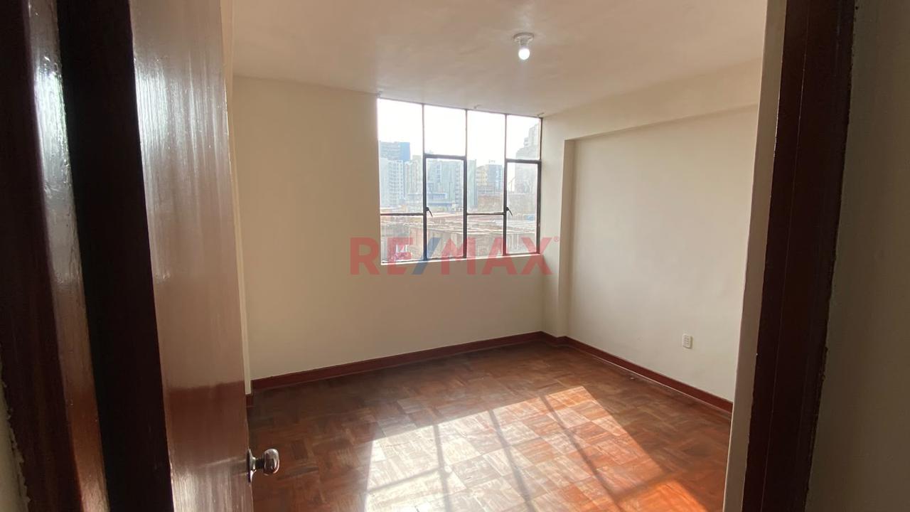 Venta De Departamento En Santa Beatriz - Lima — foto 5