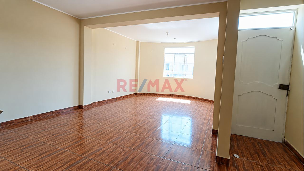 Alquiler De Casa En Exclusivo Condominio De Sunampe Con Cochera — foto 4