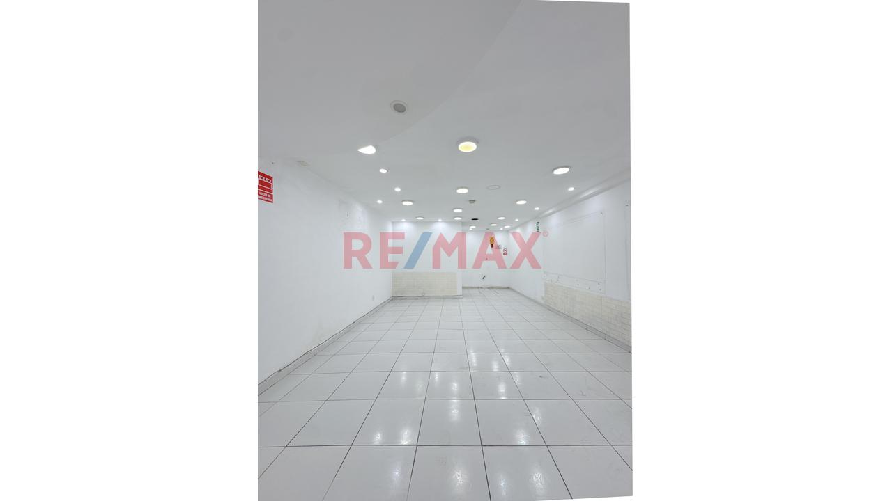 Local Comercial En Alquiler Av Caminos Del Inca — foto 3
