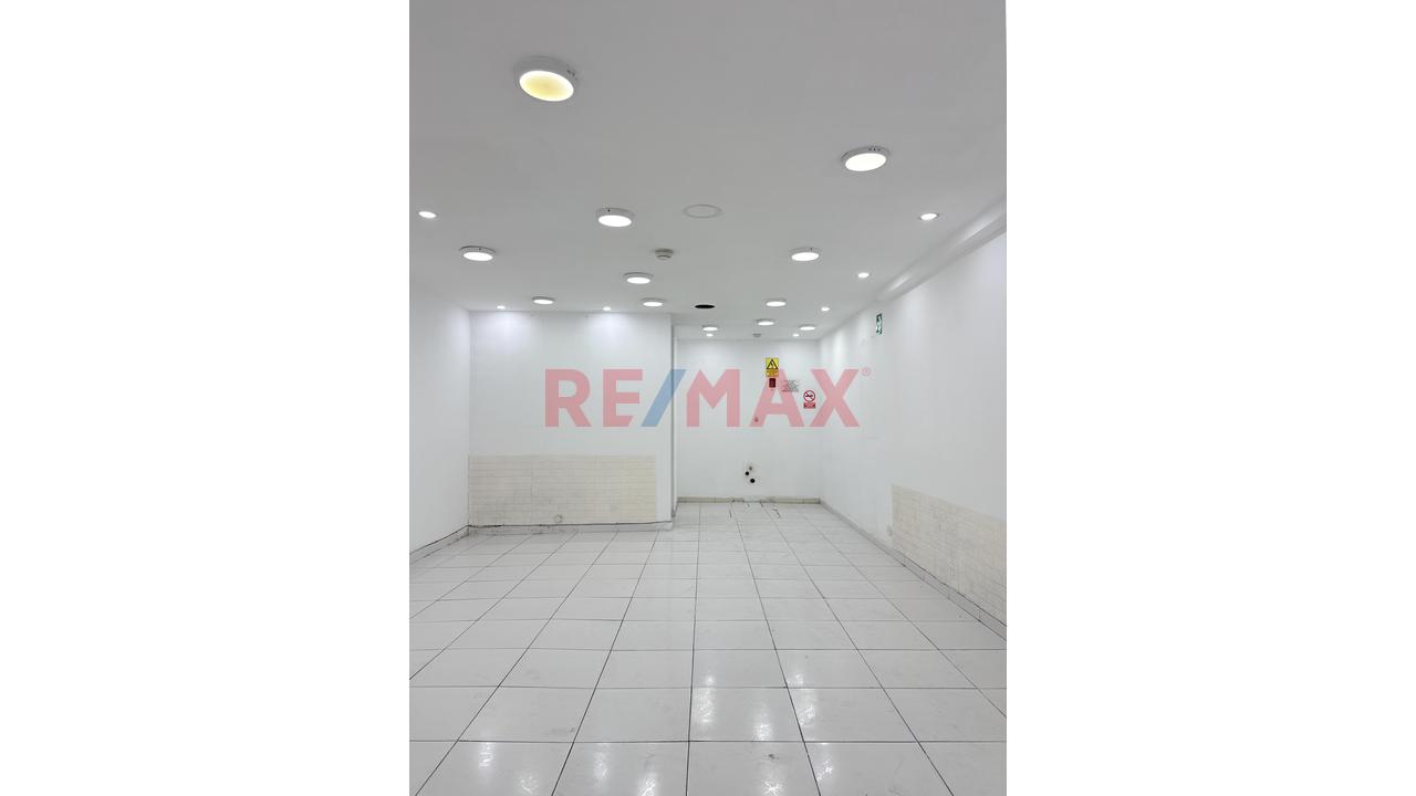 Local Comercial En Alquiler Av Caminos Del Inca — foto 4