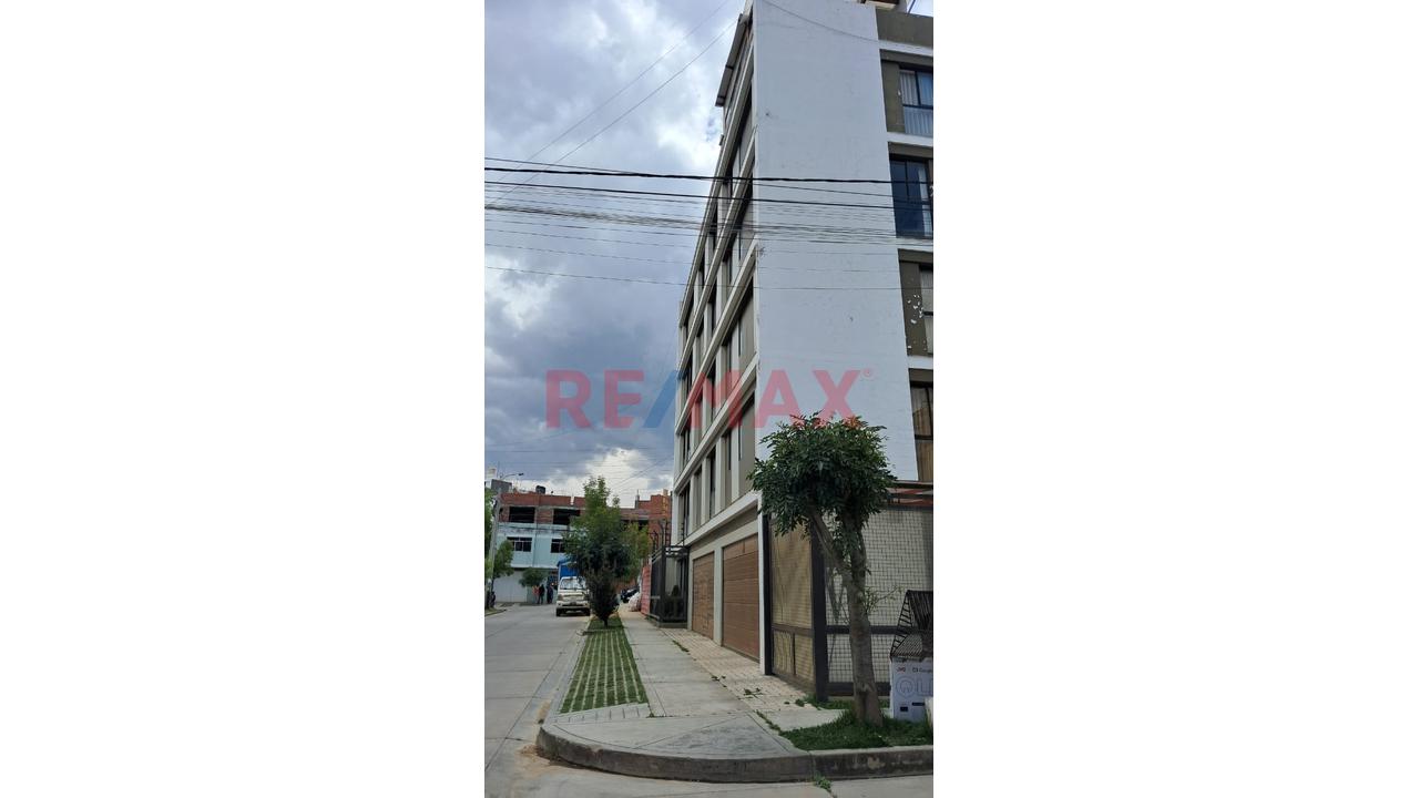 Alquiler De Lindo Departamento Semi Amoblado — foto 9
