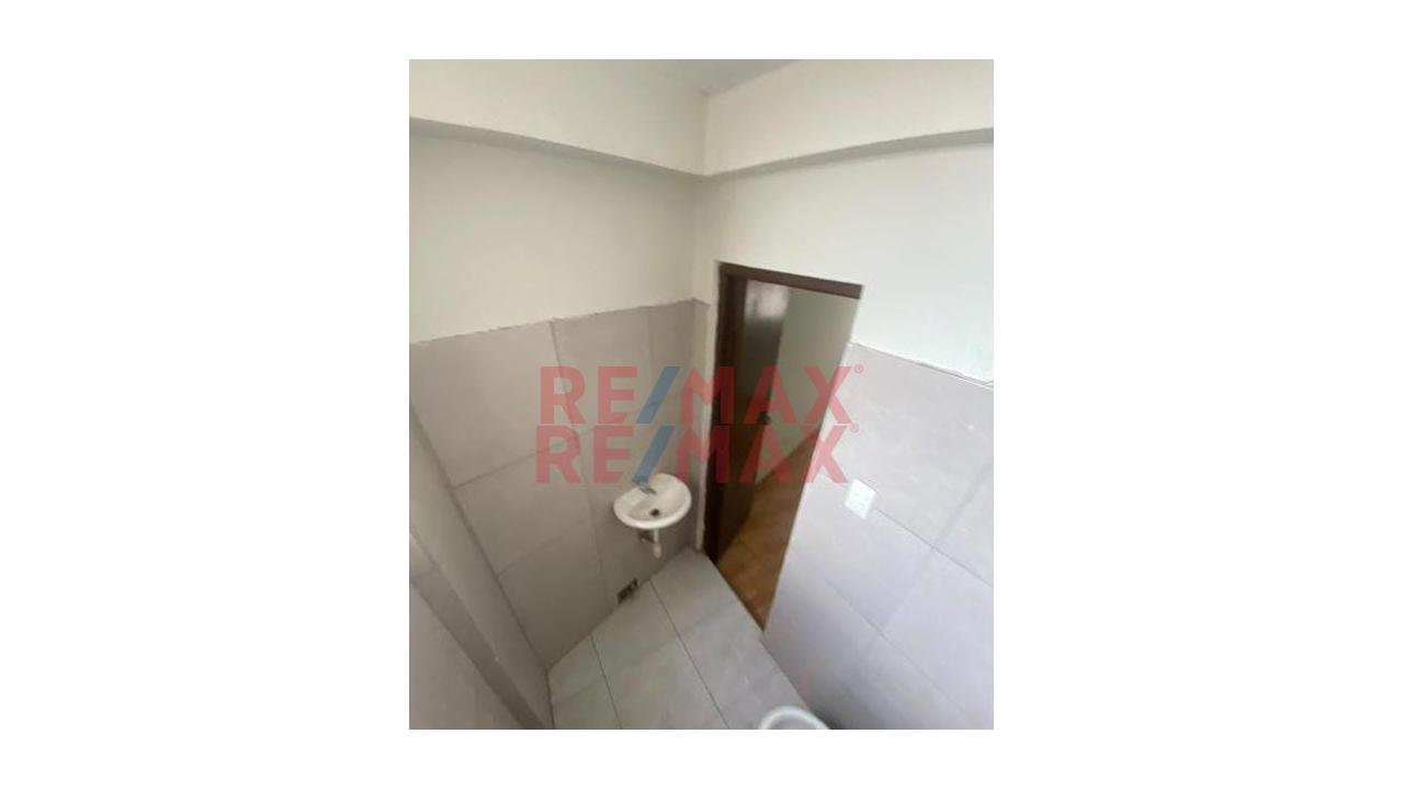 Se Vende Oficina En Barrios Altos - Cercado De Lima - 4
