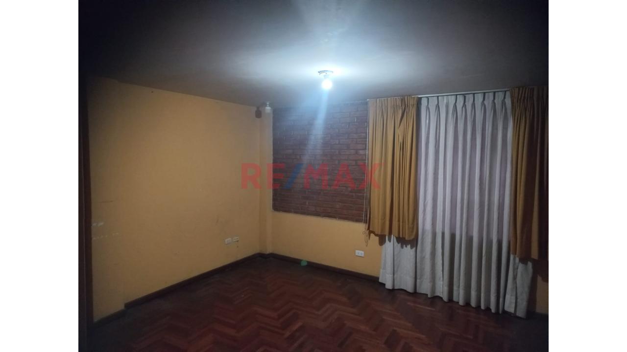 Casa En Venta De 152.47 M² Con 9 Habitaciones Cerca De La Pucp – Pueblo Libre Gran Potencial De Inversión — foto 2