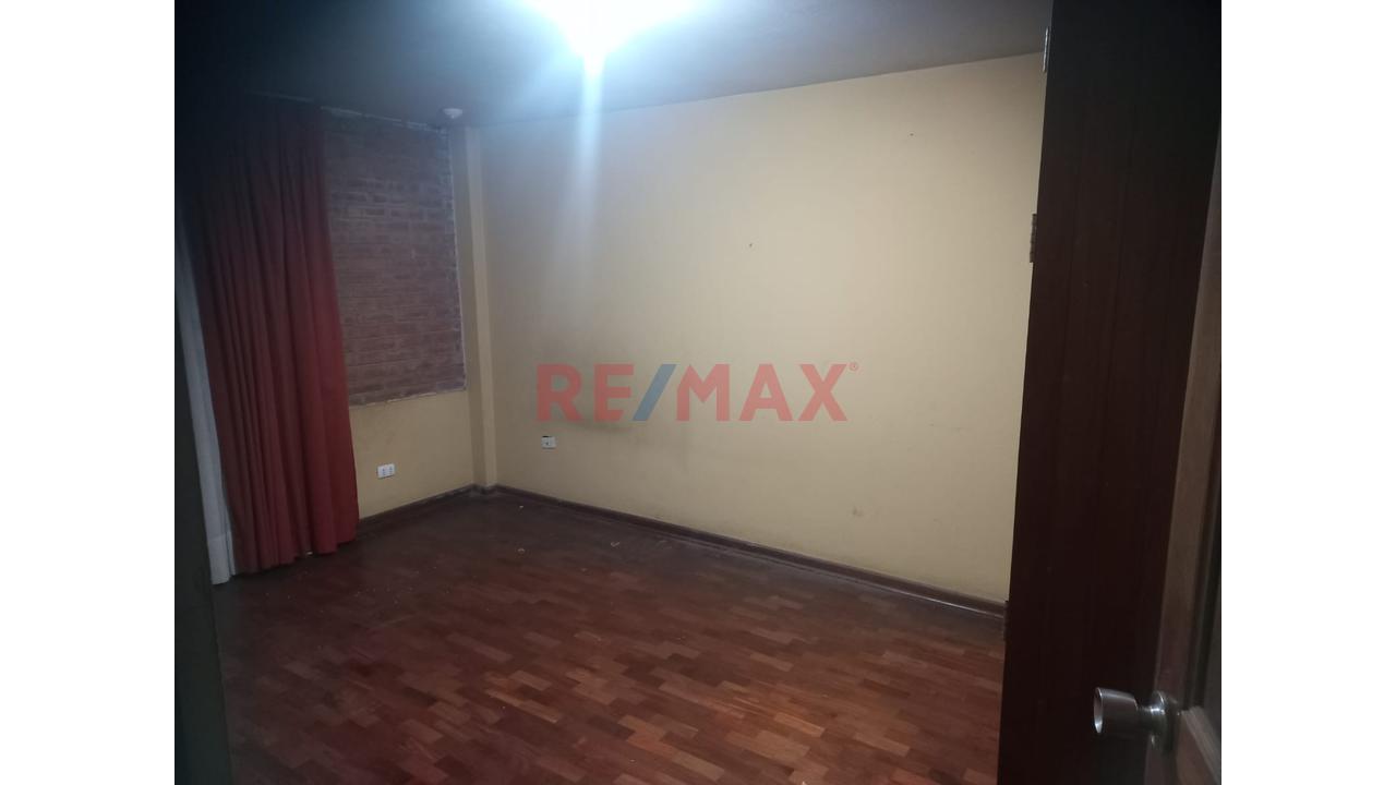 Casa En Venta De 152.47 M² Con 9 Habitaciones Cerca De La Pucp – Pueblo Libre Gran Potencial De Inversión — foto 3