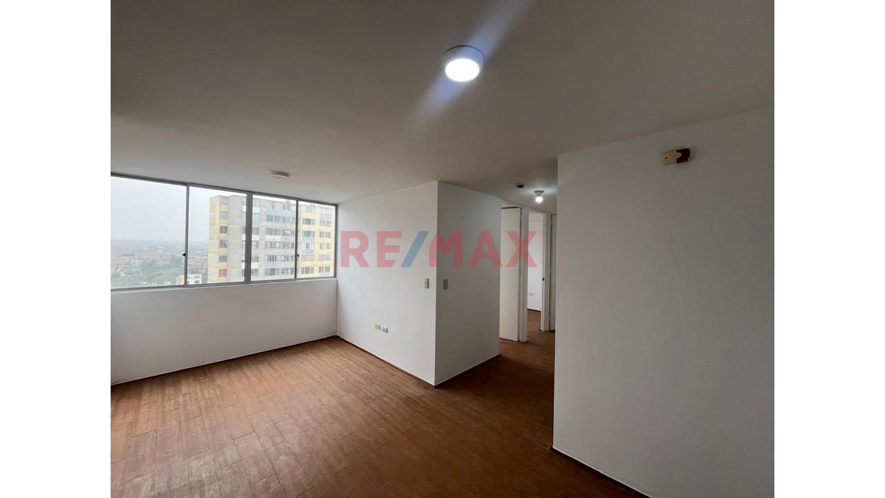 Se Vende Dpto En Piso 13 - Condominio Los Girasoles En Comas — foto 3