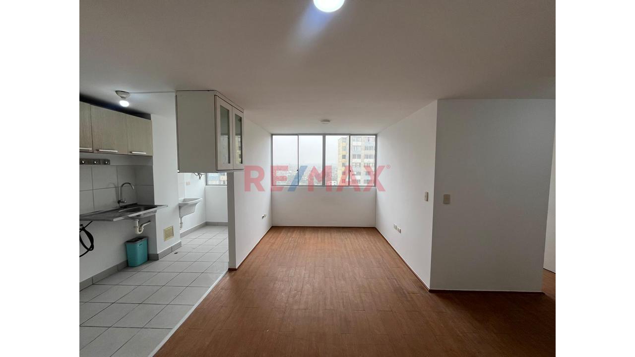 Se Vende Dpto En Piso 13 - Condominio Los Girasoles En Comas — foto 2
