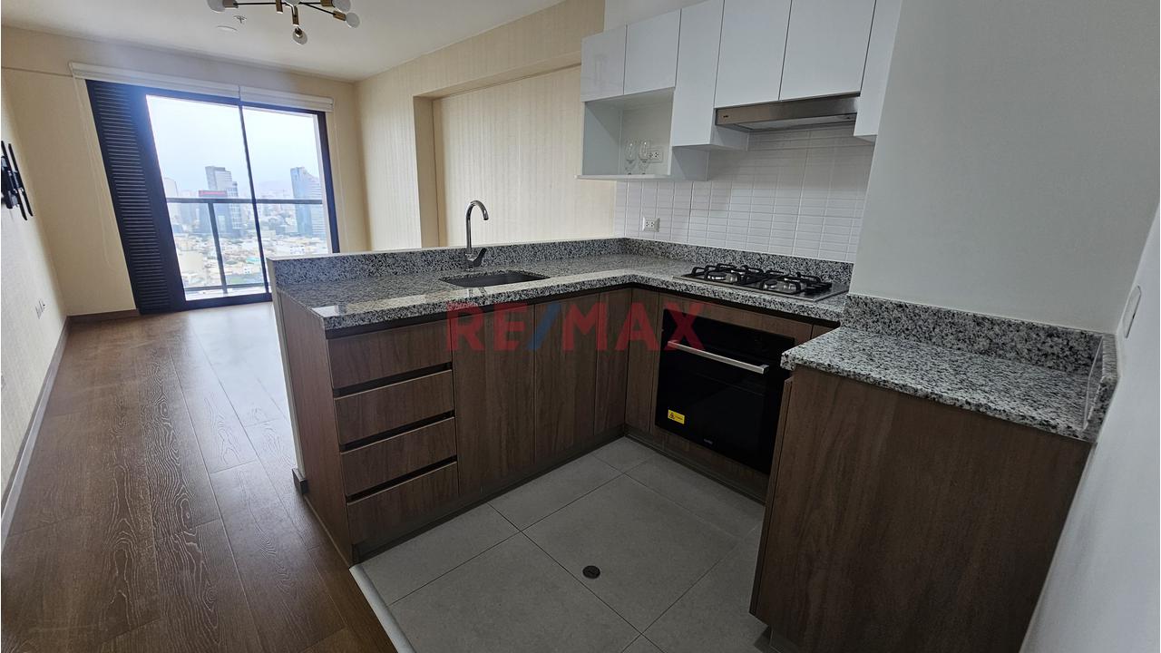 🏢 Alquiler De Departamento– Santa Catalina Cerca Al Centro Financiero (Cochera Adicional)
