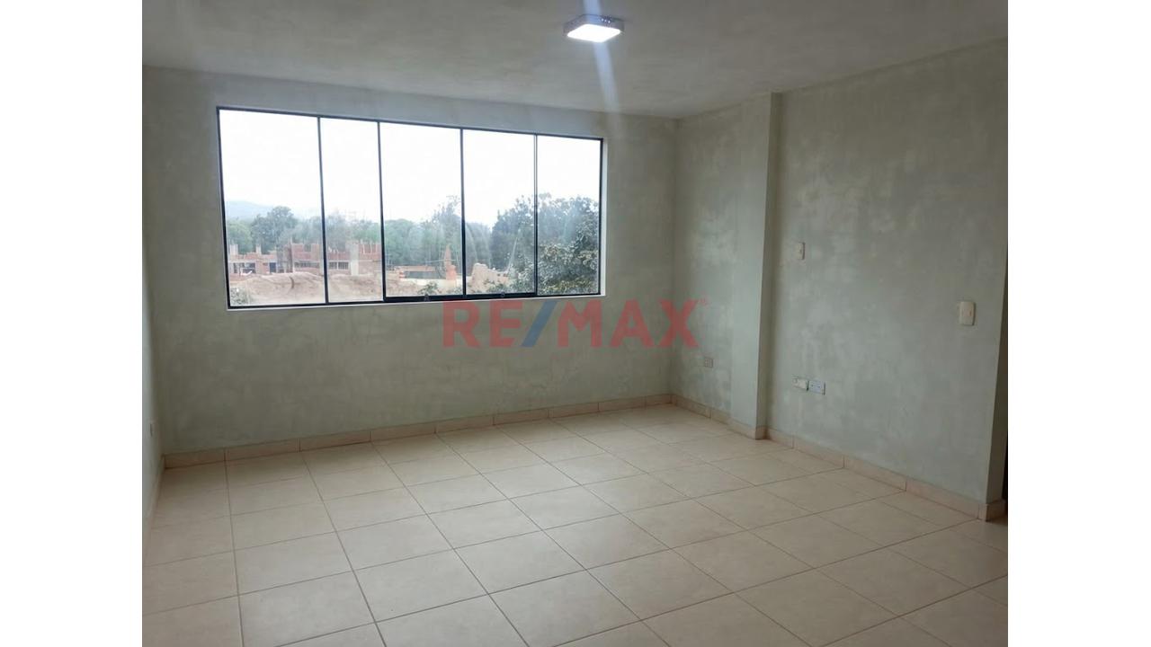 🌟 Gran Oportunidad: Espaciosa Casa De 3 Pisos + Azotea En San Miguel — foto 13