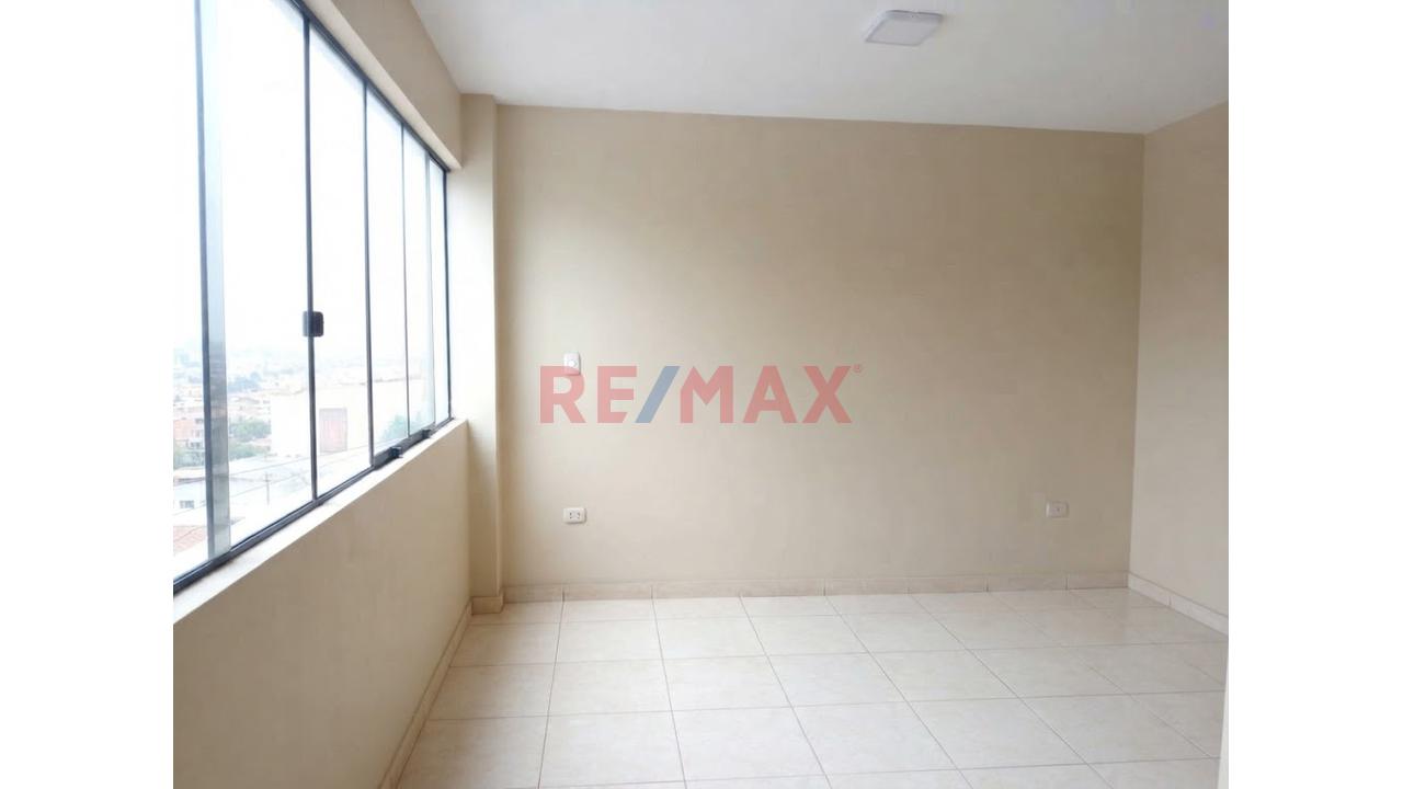 🌟 Gran Oportunidad: Espaciosa Casa De 3 Pisos + Azotea En San Miguel — foto 14
